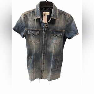 Saint Laurent Paris Women’s Washed Blue Denim Shirt/Jacket Size Large NWT
